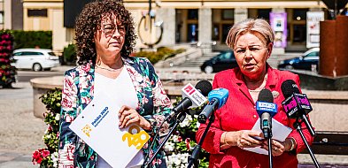 Posłanki w sprawie Black Hawków: spotkanie w Sejmie, briefing w Mielcu-97576