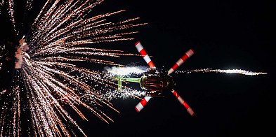 Pokazy z pirotechniką na finał soboty na Air Show-97874