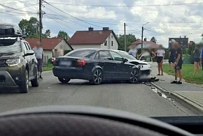 Wypadek w Złotnikach. Utrudnienia-97885