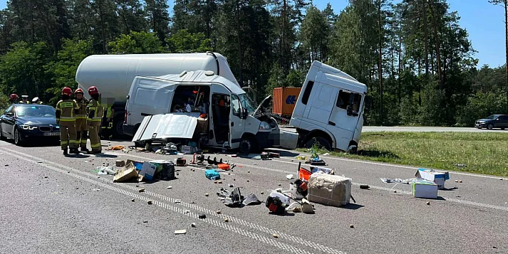 Wypadek na obwodnicy. Droga nieprzejezdna! [FOTO]