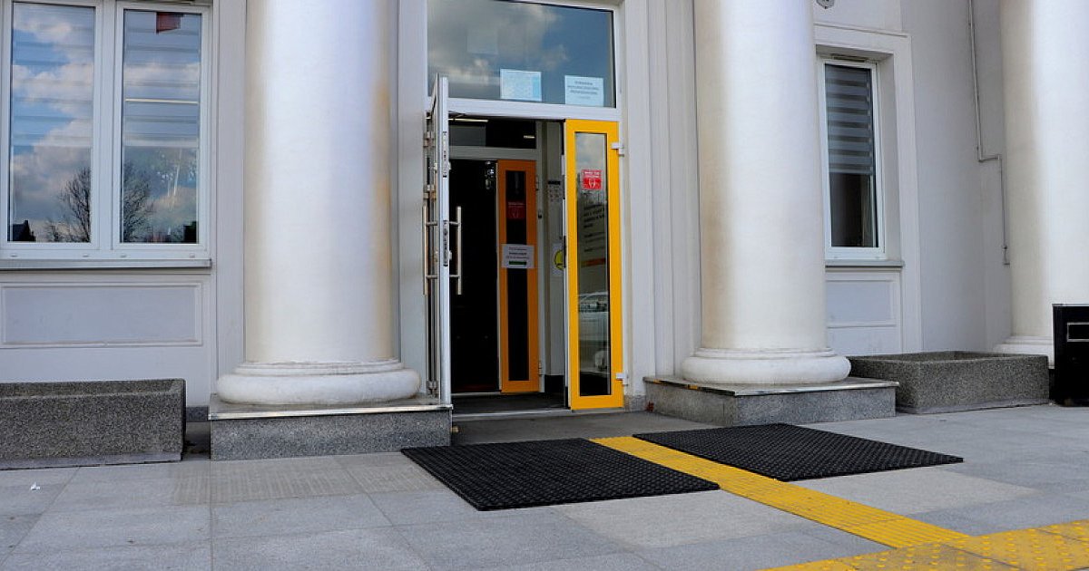 Dzisiaj Wydział Komunikacji czynny krócej - HEJ.MIELEC.PL