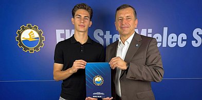 Paweł Kwiatkowski zawodnikiem FKS Stal Mielec-98362