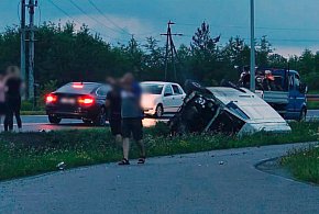 Dachowanie na obwodnicy: skrzyżowanie Trześń - Ławnica-98666