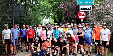 Z Mielca na Jasną Górę. Rowerowi pielgrzymi już u celu [FOTO]-98703