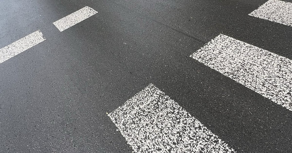 Brak ciągłości chodnika i przejścia. Akcja mieszkańców, interwencja radnej - HEJ.MIELEC.PL