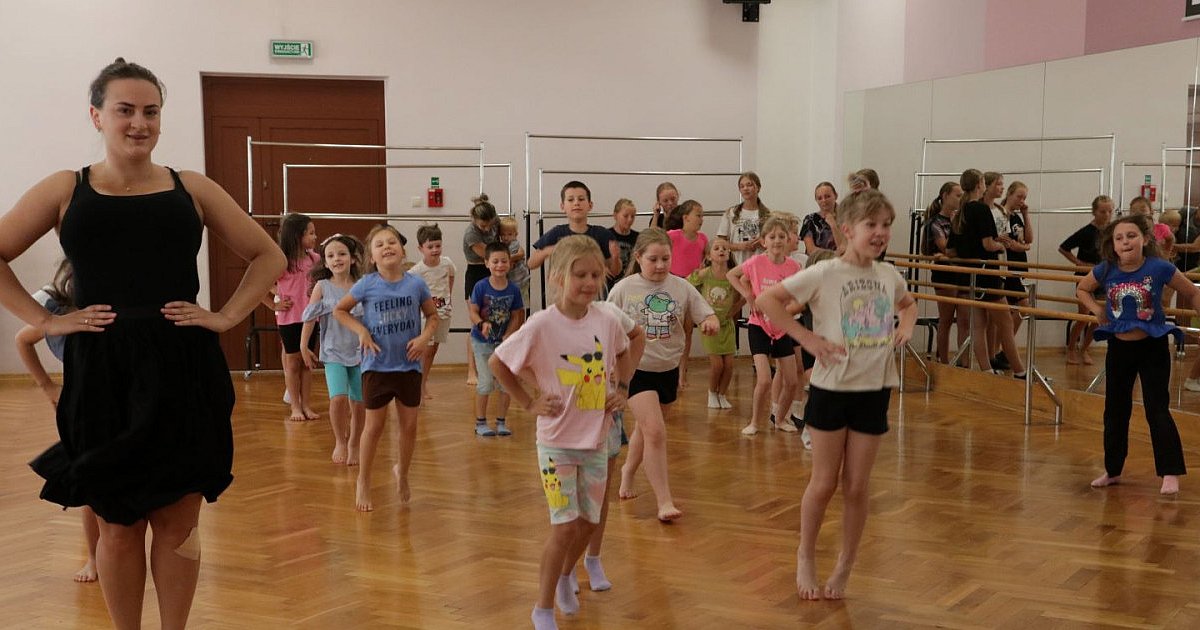 Trwa Letnia Akademia Artystyczna [FOTO] - HEJ.MIELEC.PL