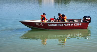 Mieleccy policjanci na wodzie. Wspólne ćwiczenia ze strażakami [FOTO]-99145
