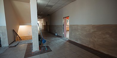 Trwa remont w Szkole Podstawowej w Dobryninie-99354