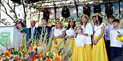 Gmina Tuszów Narodowy dziękowała za plony w Jaślanach -99449