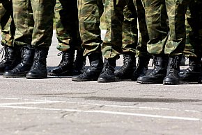 Wezwania trafią do tysięcy Polaków. Kto musi szykować się na komisję?-99487