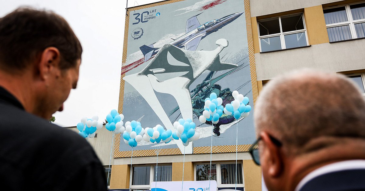 Nowy mural odsłonięty. To historia mieleckiej Strefy [FOTO] - HEJ.MIELEC.PL