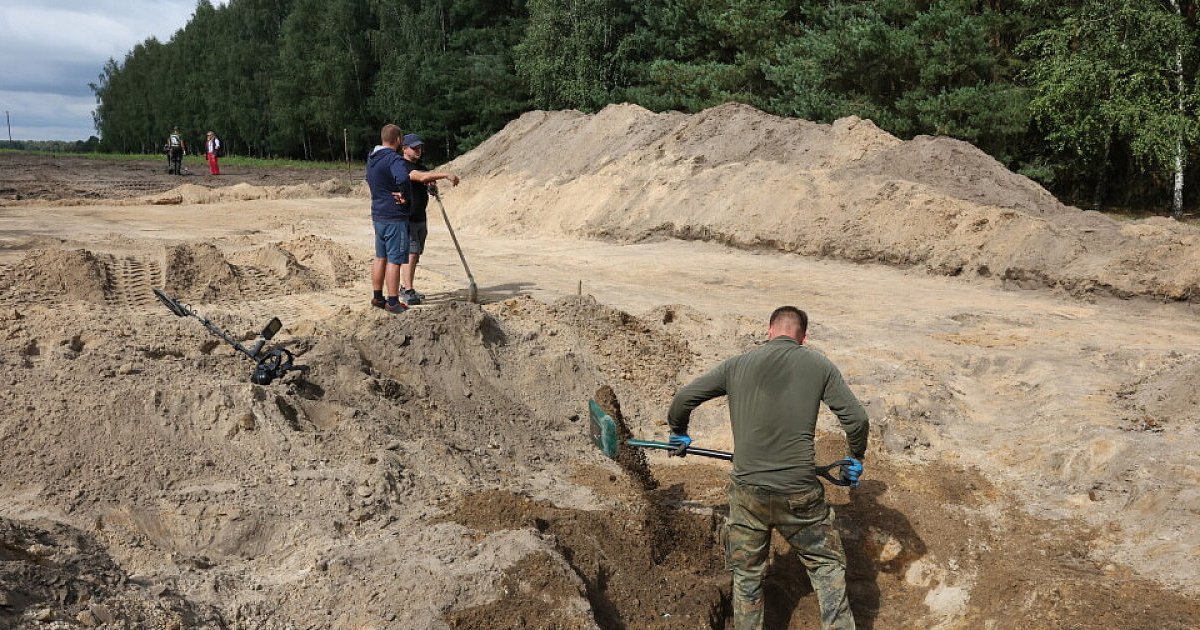 Odnaleziono fragmenty bombowca PZL-37 ŁOŚ! - HEJ.MIELEC.PL