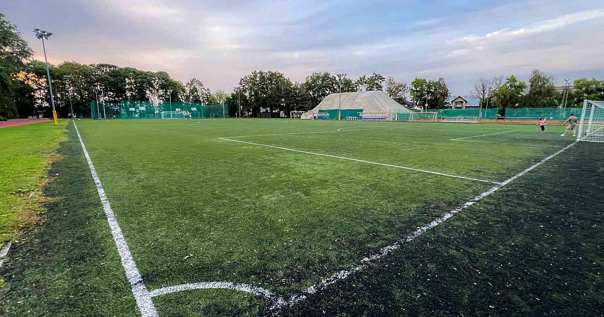 Boisko Gryfu do remontu. Jest przetarg - HEJ.MIELEC.PL