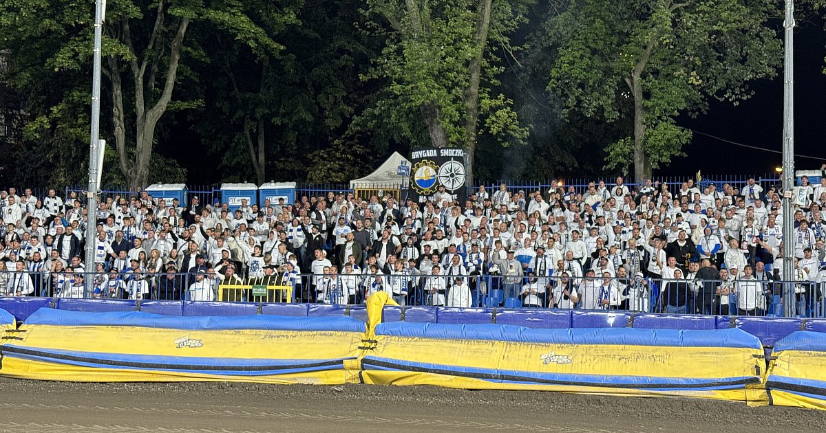 Stal Rzeszów - Stal Mielec. Jeden gol do przerwy