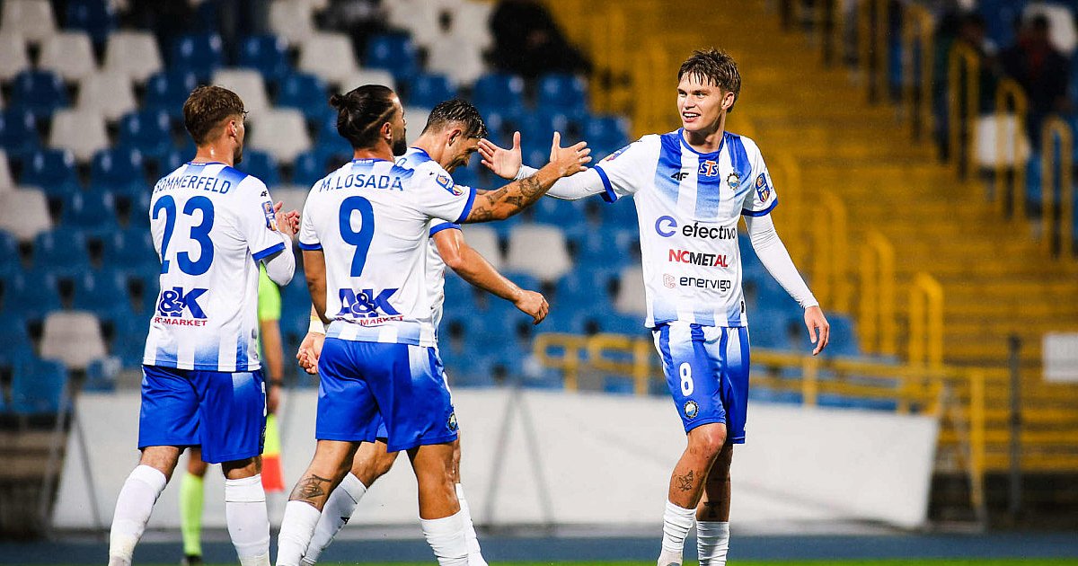 Nowa odsłona Stali Mielec: trener Mamrot debiutuje w meczu z Chrobrym Głogów - HEJ.MIELEC.PL