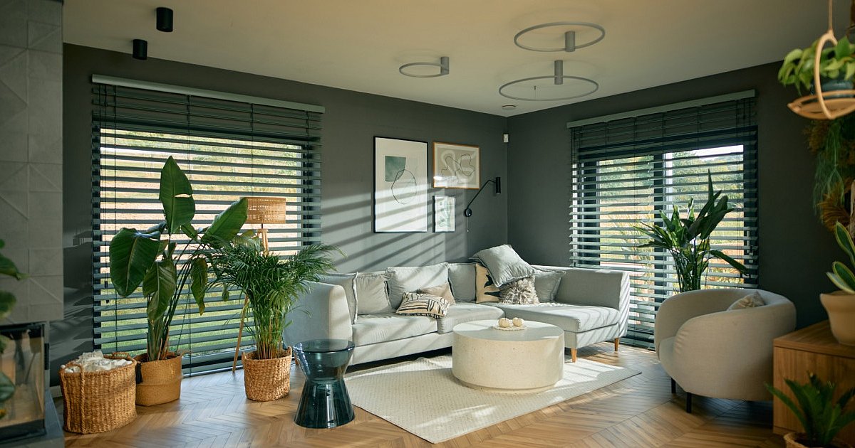 Drewniane żaluzje ANWIS — więcej niż osłona okienna