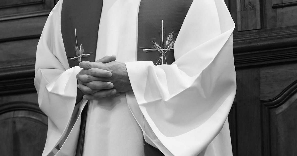 Zmarł wieloletni proboszcz parafii Najświętszego Serca Pana Jezusa - HEJ.MIELEC.PL