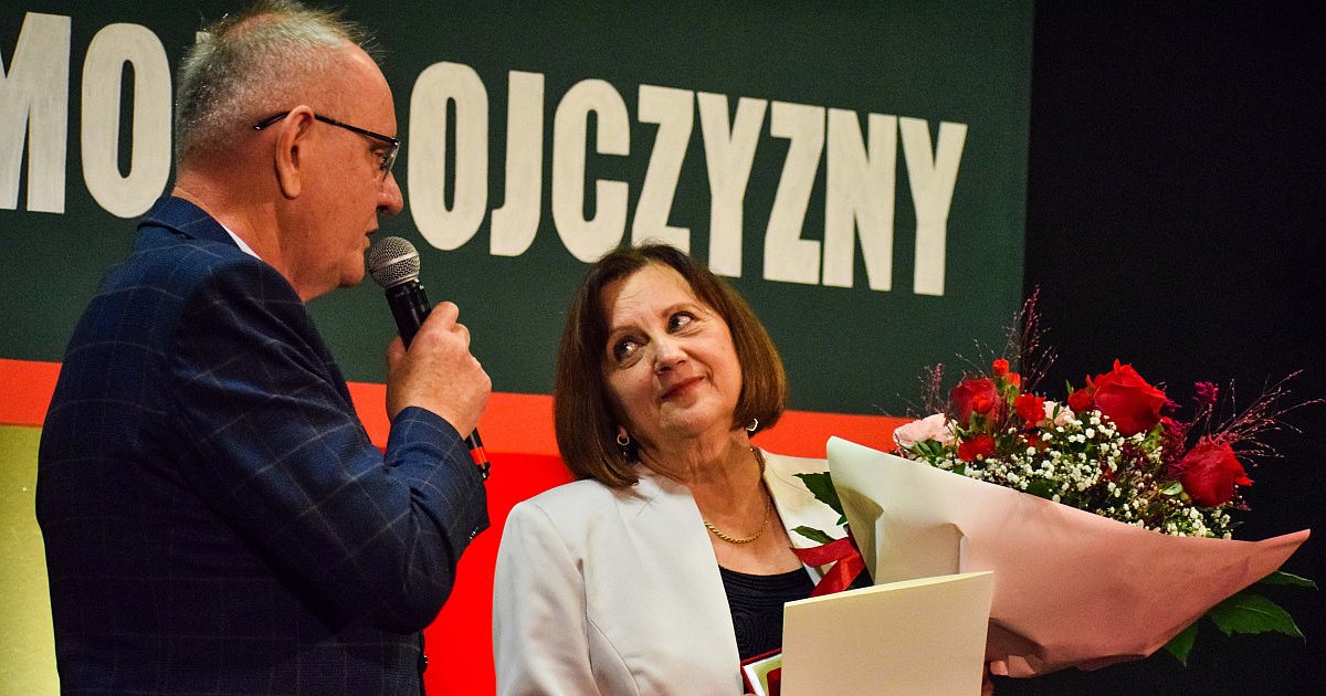 "Barwy Mojej Ojczyzny". Jubileuszowa gala pełna wzruszeń i podziękowań [FOTO] - HEJ.MIELEC.PL