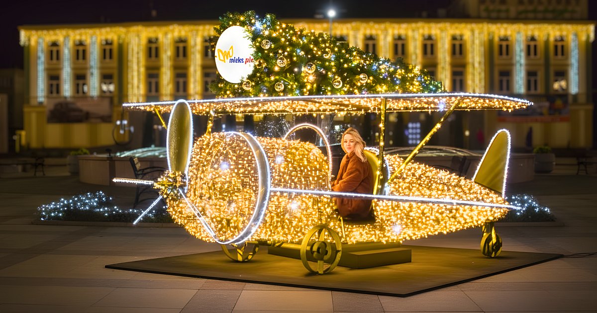 Na Placu AK "wyląduje" świąteczny samolot - HEJ.MIELEC.PL