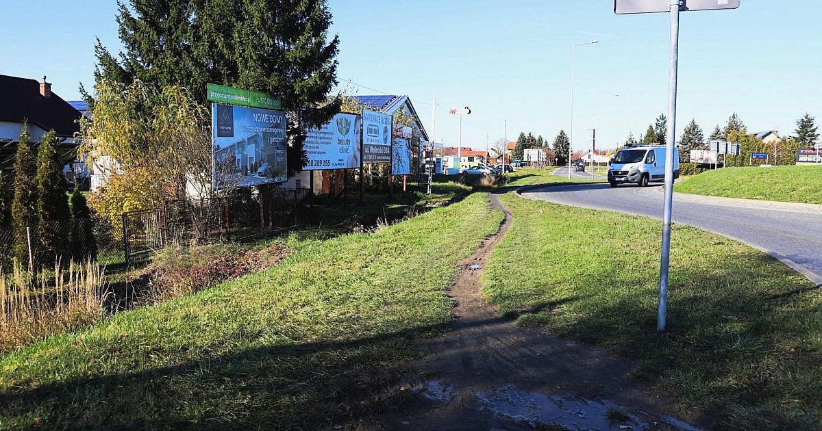 Nowe chodniki i przejście w Rzochowie. Współpraca samorządów - HEJ.MIELEC.PL