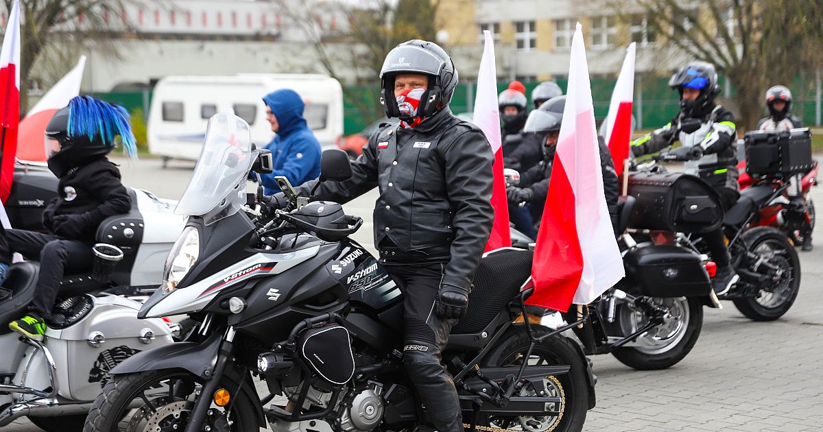 Mikołaje na Motocyklach w Święto Niepodległości [FOTO]- HEJ.MIELEC.PL