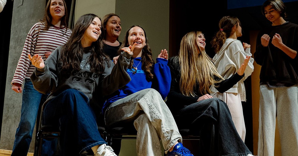 "Z choinki się urwałeś?" kolejną mielecką produkcją. Kiedy premiera? - HEJ.MIELEC.PL