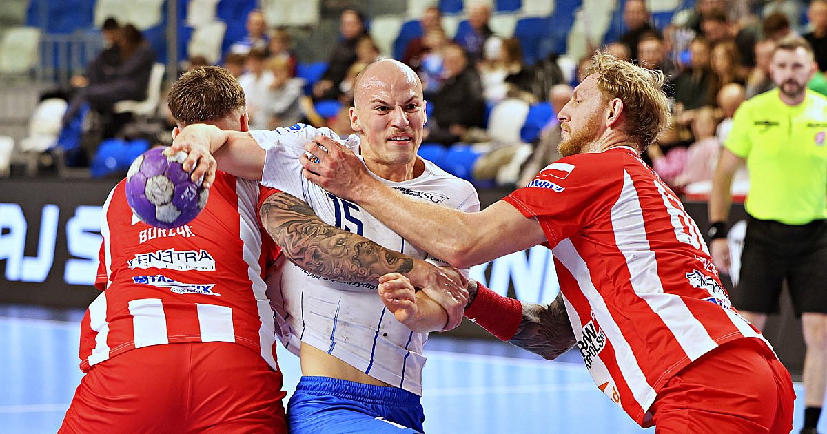 HANDBALL STAL MIELEC - OSTROVIA: dramat po przerwie