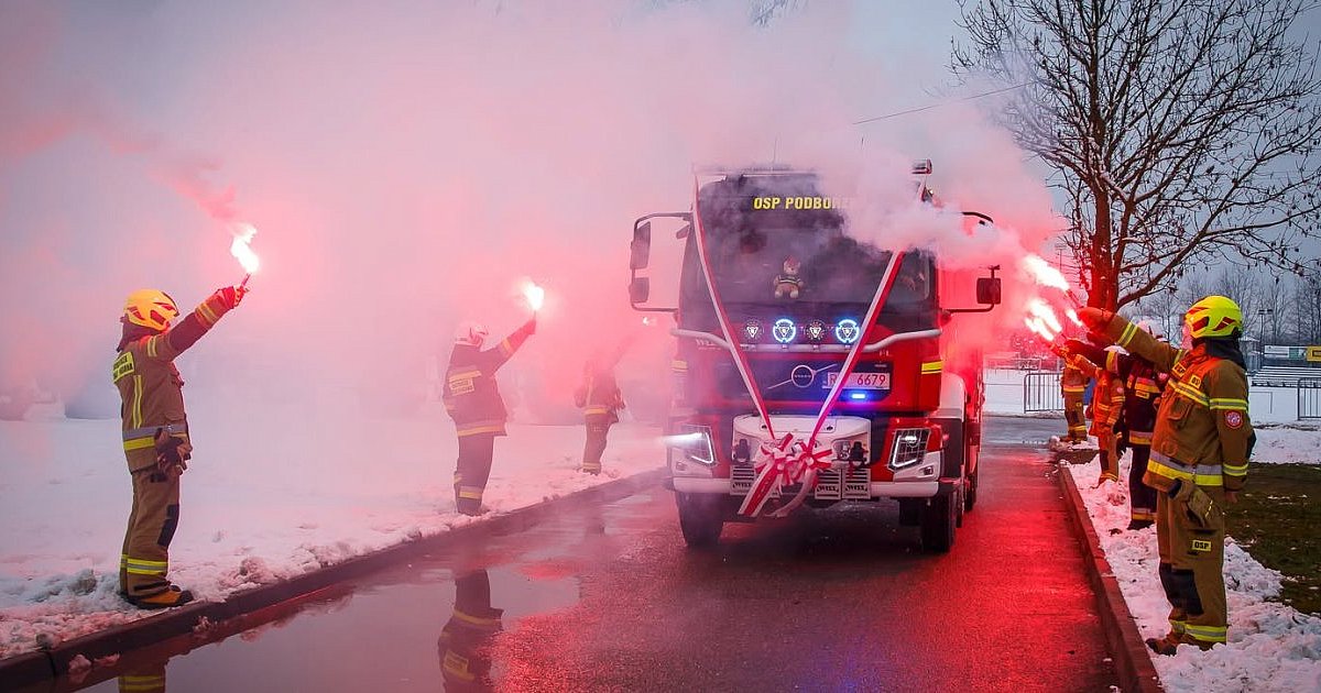 OSP Podborze na nowy wóz. Uroczyste powitanie [FOTO] - HEJ.MIELEC.PL