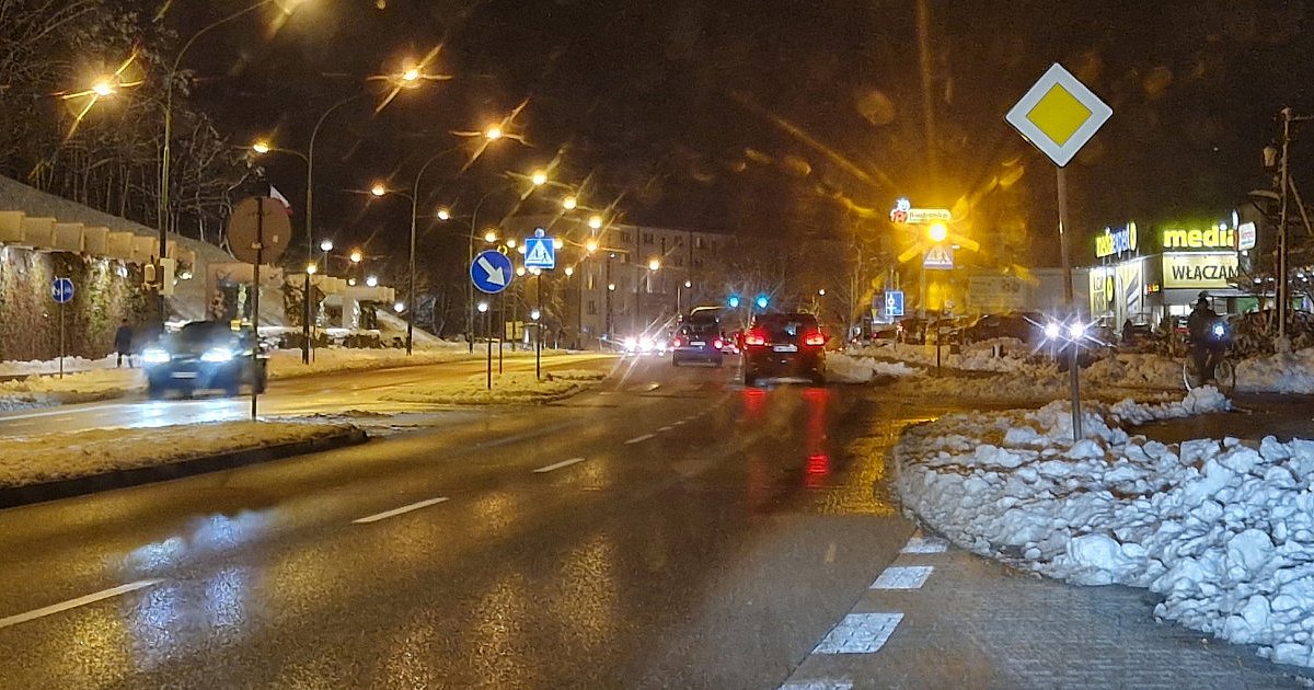 Zlecą audyt bezpieczeństwa na al. Niepodległości - HEJ.MIELEC.PL