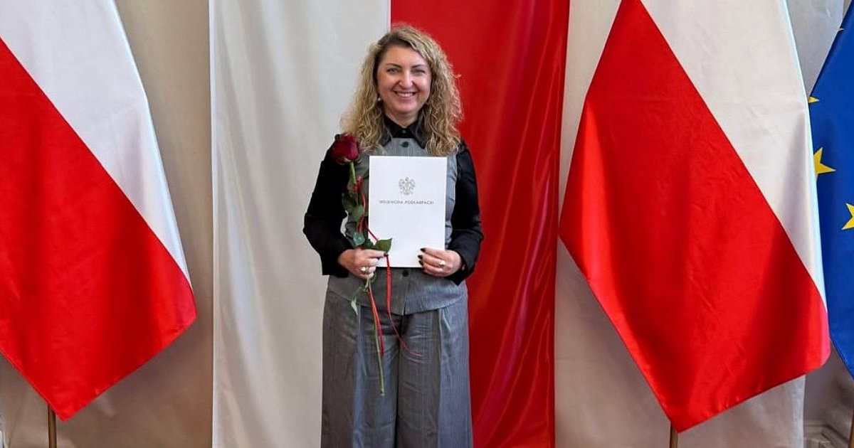 Marzena Kocoł z mieleckiego MOPS wyróżniona przez wojewodę - HEJ.MIELEC.PL