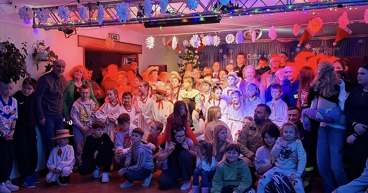 "Ziemia Mielecka" w wizytą w Skopaniu. Z prezentami! - HEJ.MIELEC.PL