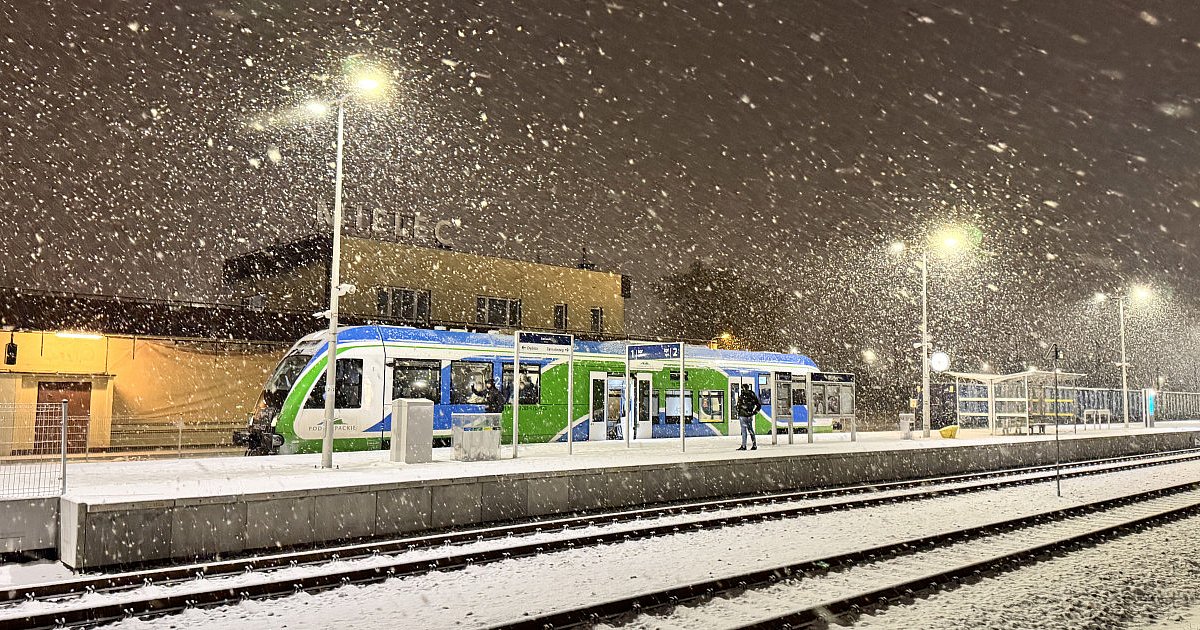 Kolej niespodziewanie zastępuje busy do Rzeszowa - HEJ.MIELEC.PL