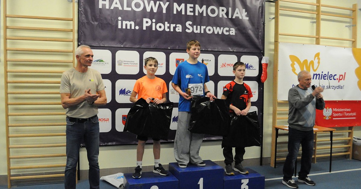 IV Halowy Memoriał im. Piotra Surowca w Mielcu. Ponad 200 zawodników - HEJ.MIELEC.PL