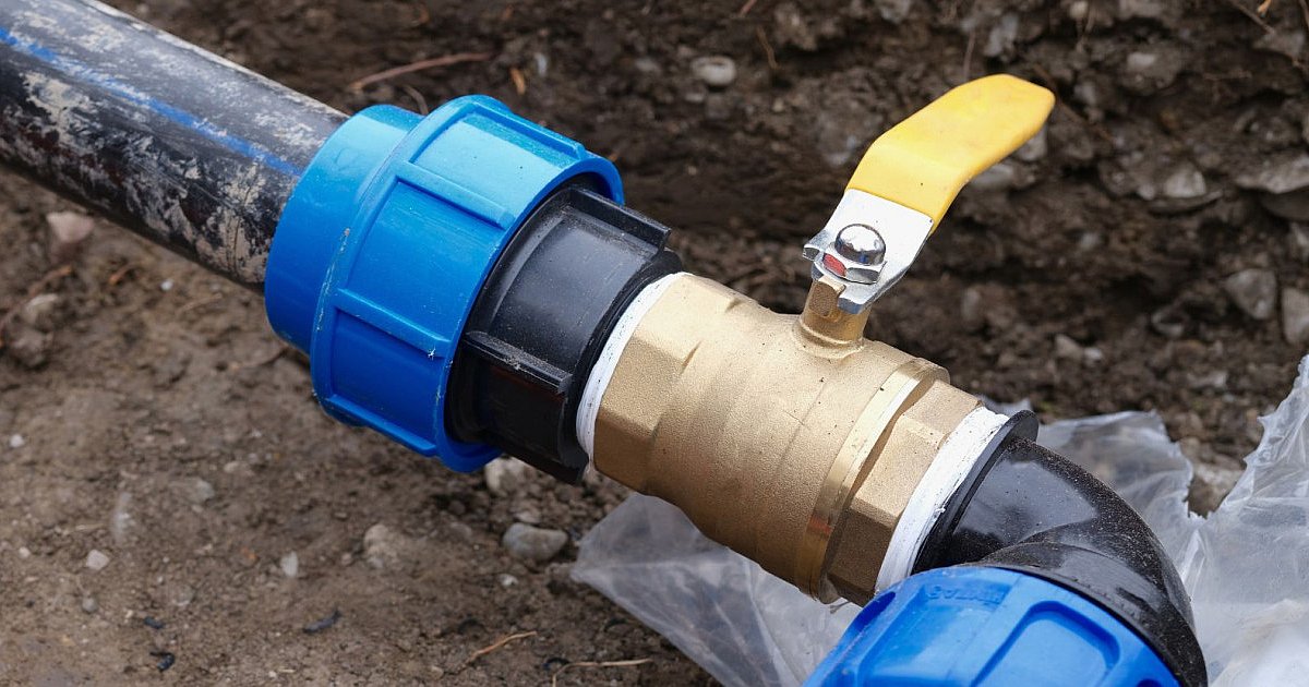 Awaria wodociągu na osiedlu Smoczka - HEJ.MIELEC.PL