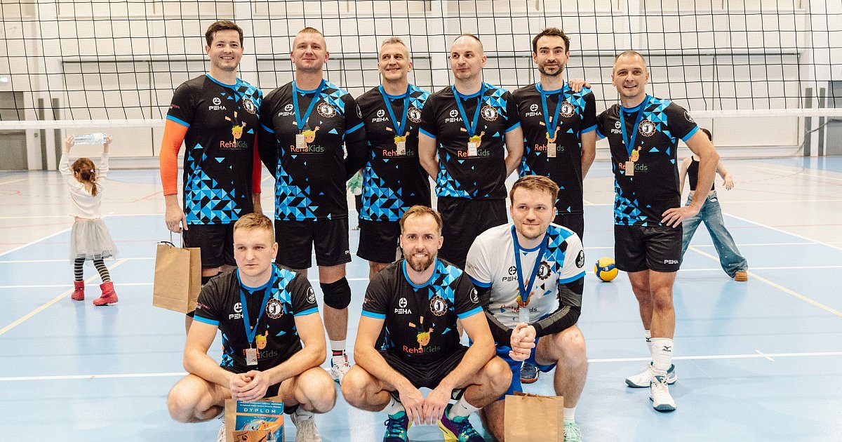 I Mielecki Amatorski Turniej Siatkarski o Puchar Prezydenta Mielca [FOTO] - HEJ.MIELEC.PL