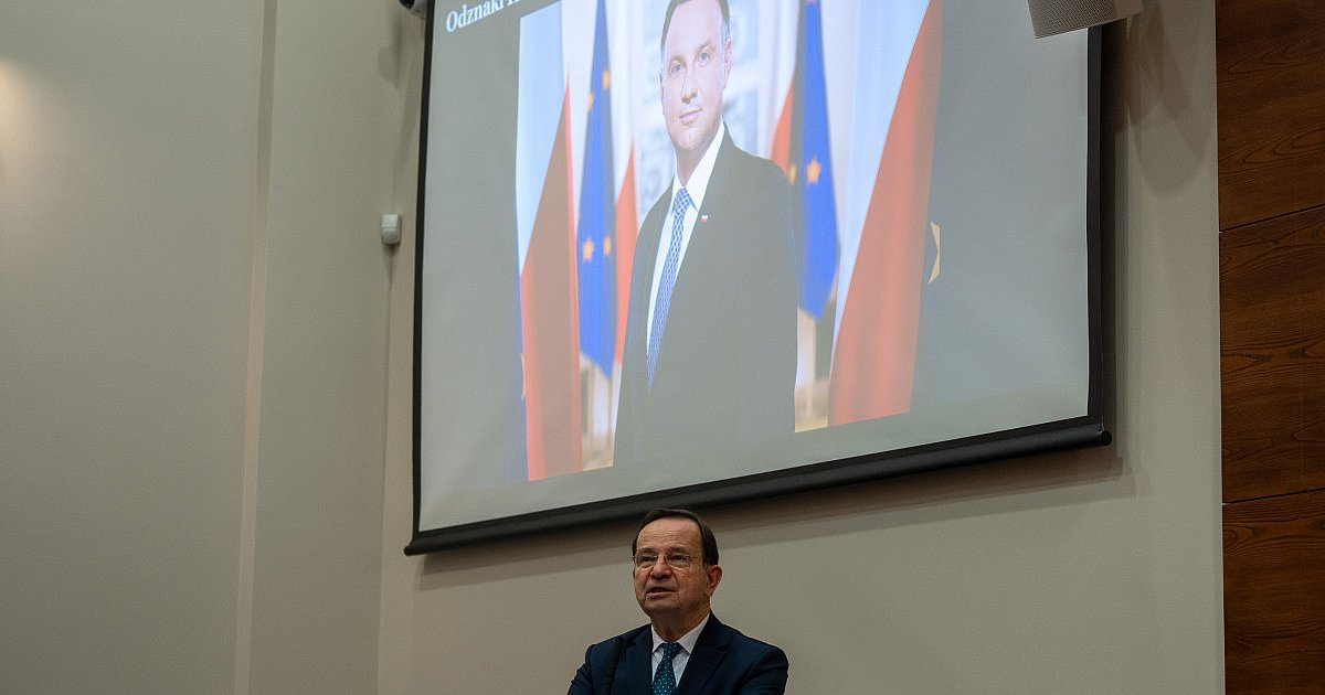 Andrzej Duda z odznaką honorową "Zasłużony dla Województwa Podkarpackiego" - HEJ.MIELEC.PL