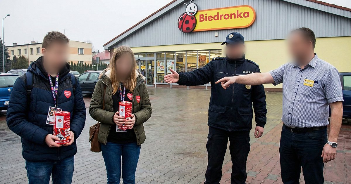 Zgrzyt z WOŚP pod Biedronką w Mielcu. Ochrona odpowiada? "Brak zgody na zbiórkę"- HEJ.MIELEC.PL