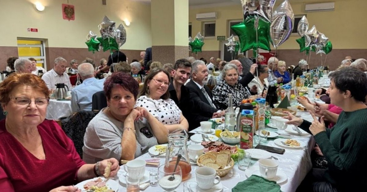 Noworoczne spotkanie i bal w Grochowem - HEJ.MIELEC.PL