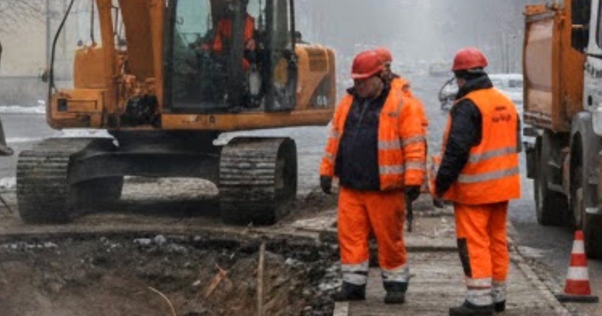 Awaria sieci ciepłowniczej w Mielcu! - HEJ.MIELEC.PL