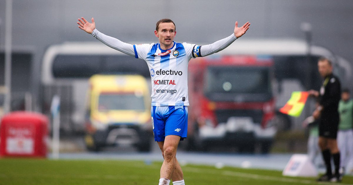 Wracają ligowe emocje. FKS Stal Mielec rozpoczyna rundę wiosenną w Warszawie [WIDEO] - HEJ.MIELEC.PL