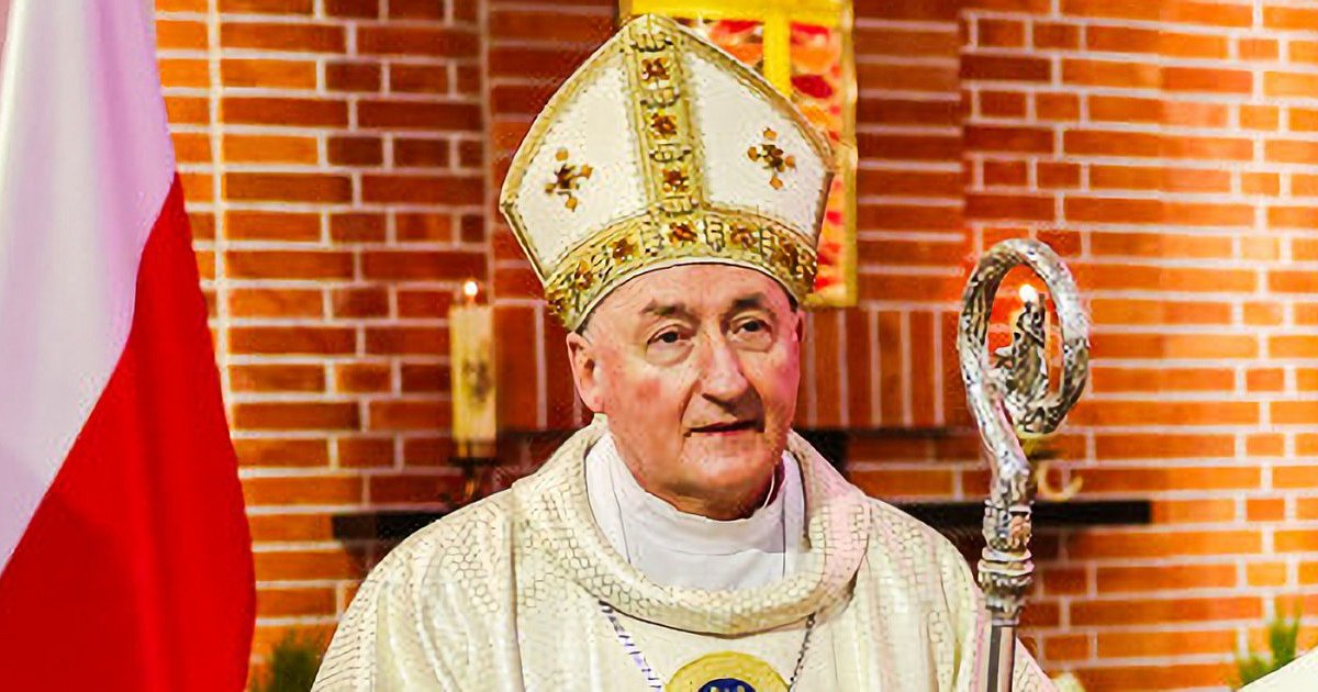 Biskup tarnowski Andrzej Jeż stanął przed sądem w sprawie zgłaszania czynów pedofilskich księży - HEJ.MIELEC.PL
