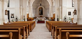 Schronienie w kościele? Nowy pomysł rządu