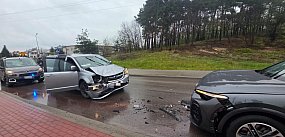Czołówka na Królowej Jadwigi! Audi zderzyło się z Dodge