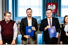 Umowa na budowę nowoczesnej podstacji Podkarpackiego Pogotowia Ratunkowego w Radomyślu Wielkim-13618