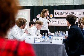 Debata Oksfordzka: Czy przyszłość młodych jest w Mielcu-13627