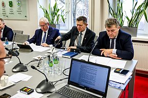 Budżetowa sesja Rady Powiatu-13755