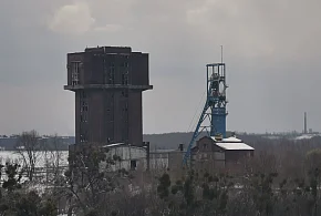 Pięcioletnie urlopy i nawet 170 tys. zł odprawy. Zmiany dla dużej grupy-100017