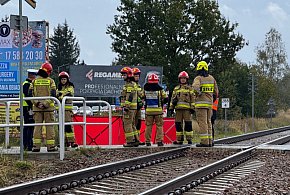 Tragiczny wypadek na torach! Nie żyją dwie osoby: dziadek z wnuczką [FOTO]-100577