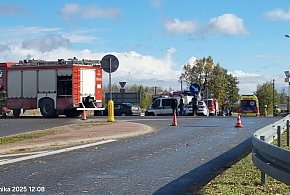 Groźnie na drogach pod miastem. Pożar i wypadek-101202