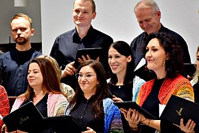 „Muzyka dla odporności” – koncert w mieleckiej bibliotece [FOTO]-101519